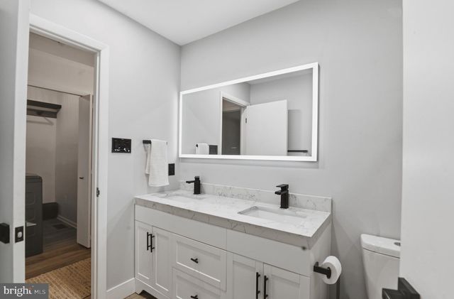 30 WOODSTREAM CT, Mantua, NJ 08051