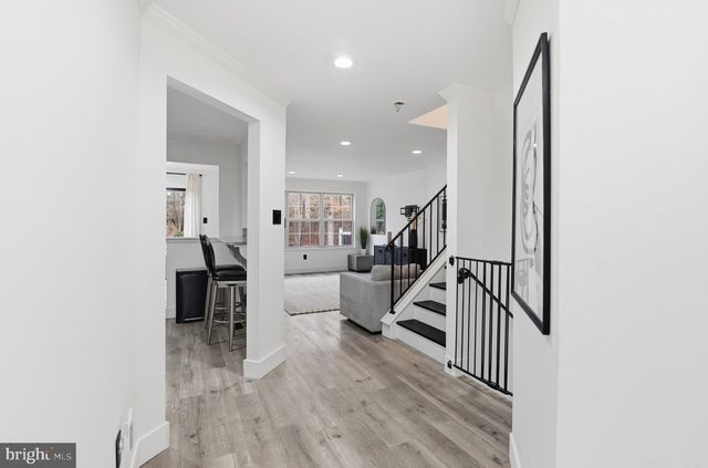 30 WOODSTREAM CT, Mantua, NJ 08051