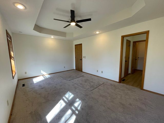 301 N Meadow Street, Nixa, MO 65714