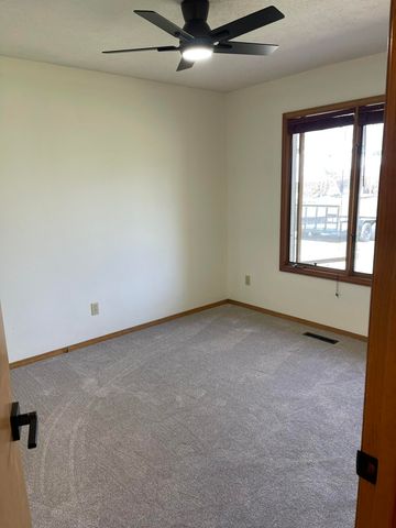 301 N Meadow Street, Nixa, MO 65714