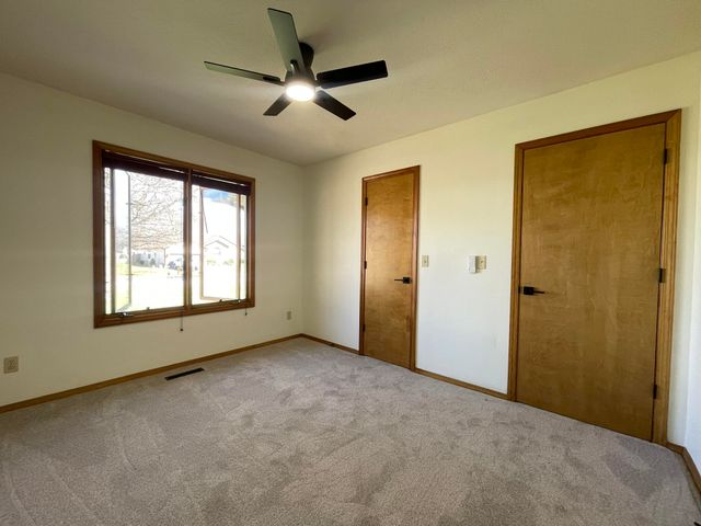 301 N Meadow Street, Nixa, MO 65714