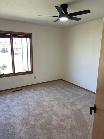 301 N Meadow Street, Nixa, MO 65714