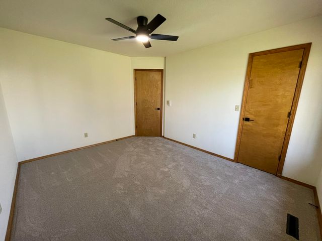 301 N Meadow Street, Nixa, MO 65714