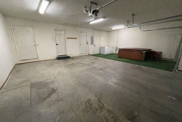 301 N Meadow Street, Nixa, MO 65714
