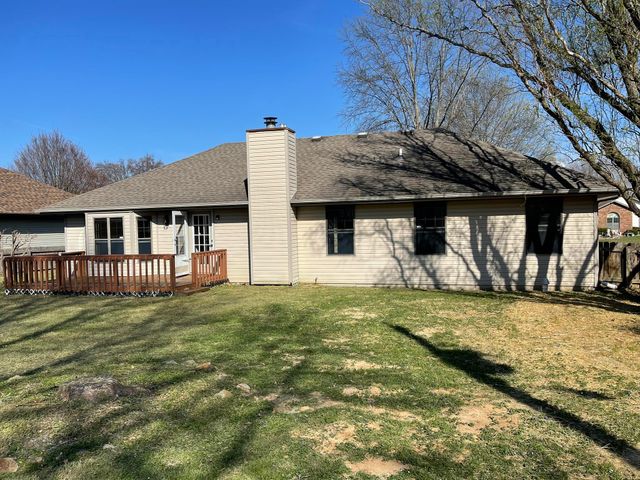301 N Meadow Street, Nixa, MO 65714