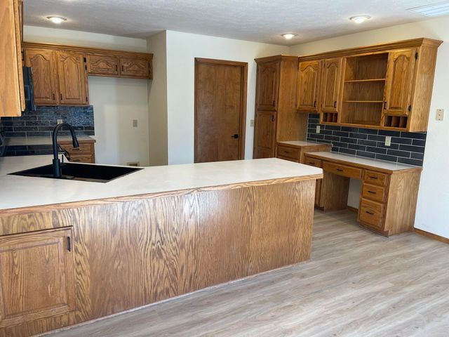 301 N Meadow Street, Nixa, MO 65714