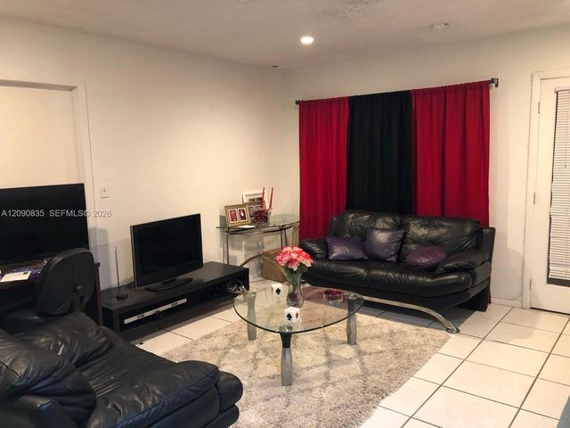 4610 SW 43rd Terrace, Dania Beach, FL 33314