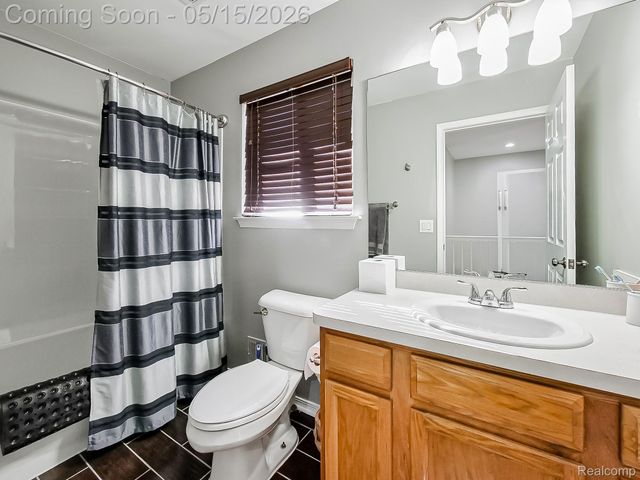 6655 Wedgewood Court, Waterford Charter Township, MI 48327