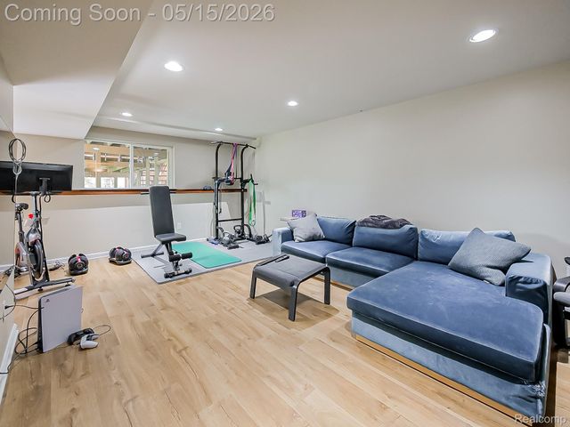 6655 Wedgewood Court, Waterford Charter Township, MI 48327