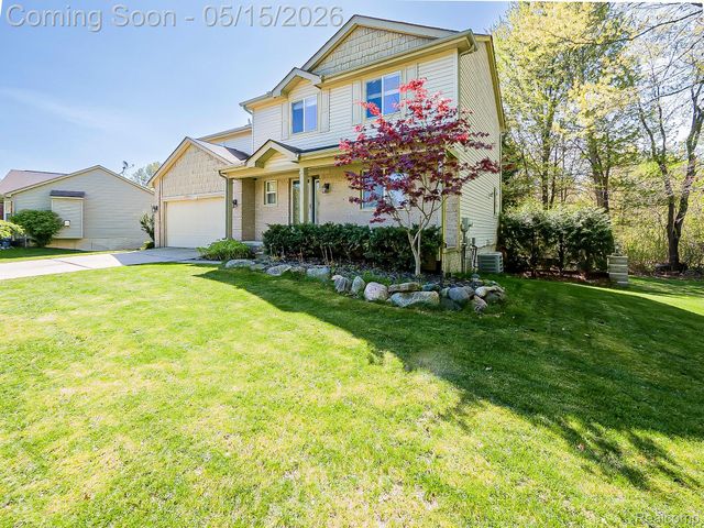 6655 Wedgewood Court, Waterford Charter Township, MI 48327