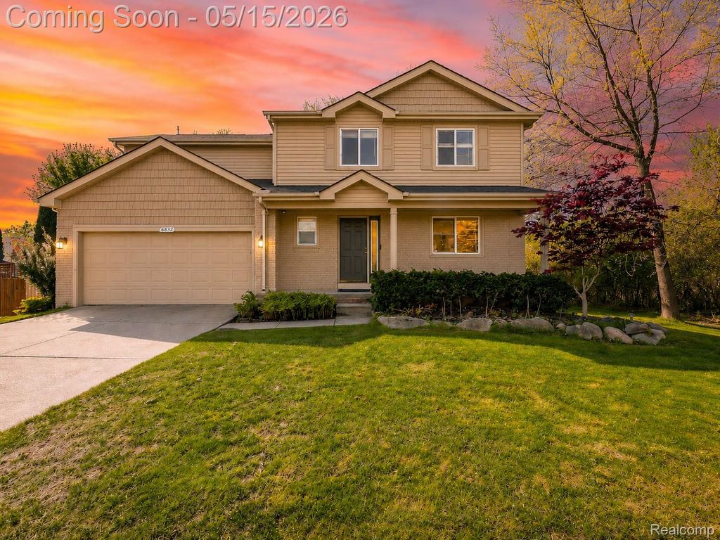 6655 Wedgewood Court, Waterford Charter Township, MI 48327