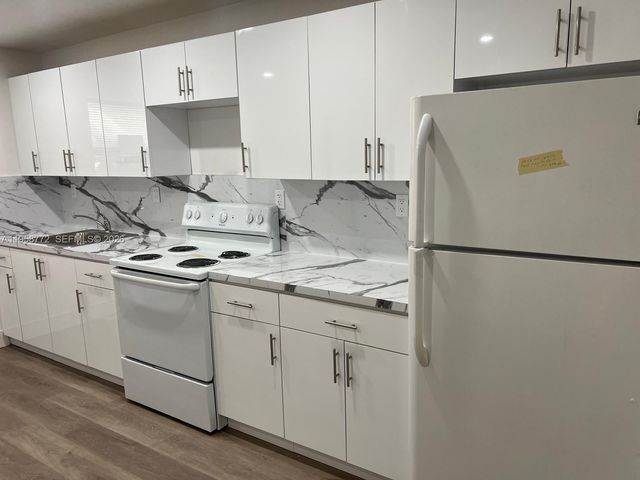 1236 NW 4th Ave 2, Fort Lauderdale, FL 33311