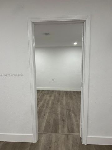 1236 NW 4th Ave 2, Fort Lauderdale, FL 33311