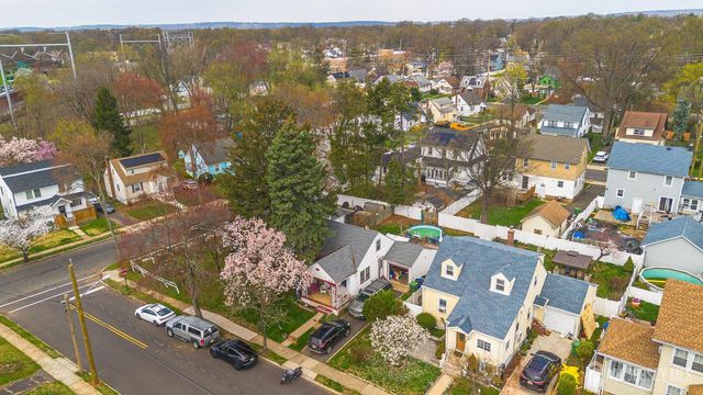 124 w 10th Avenue, Roselle, NJ 07203