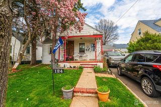 124 w 10th Avenue, Roselle, NJ 07203