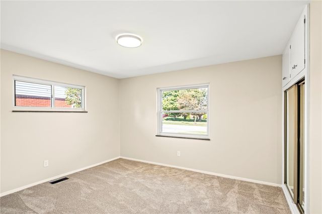 1012 E Stroop Road, Kettering, OH 45429