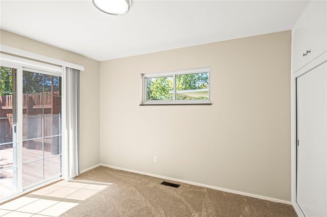 1012 E Stroop Road, Kettering, OH 45429