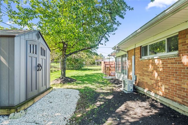 1012 E Stroop Road, Kettering, OH 45429