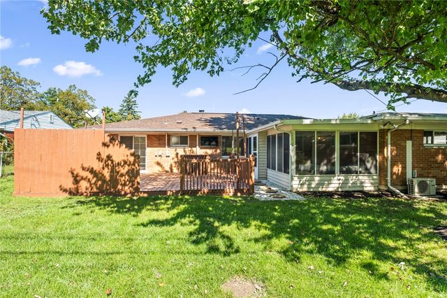 1012 E Stroop Road, Kettering, OH 45429