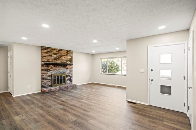 1012 E Stroop Road, Kettering, OH 45429