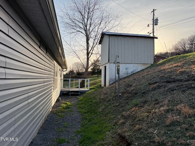 408 Pine Street, Butler, TN 37640