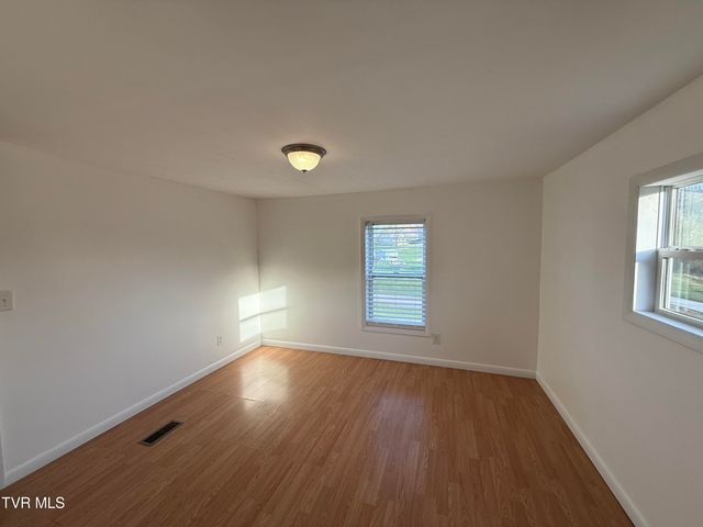 408 Pine Street, Butler, TN 37640