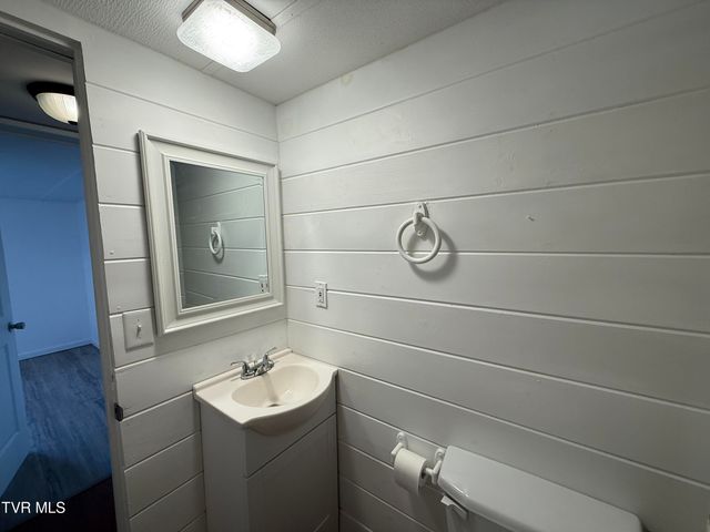 408 Pine Street, Butler, TN 37640