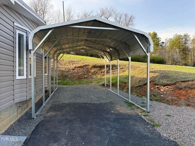 408 Pine Street, Butler, TN 37640