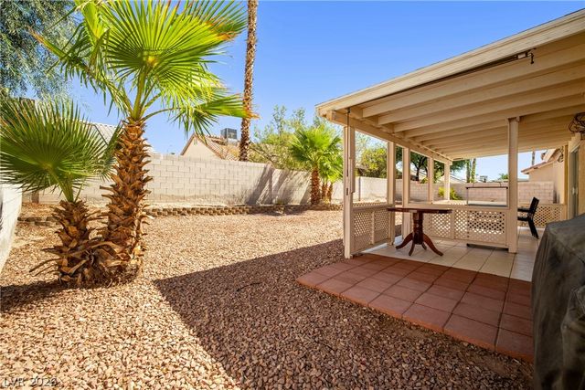 6240 Curlew Drive, Las Vegas, NV 89122