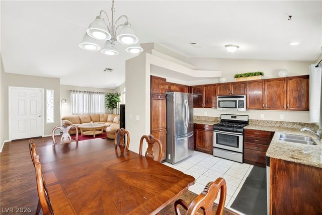 6240 Curlew Drive, Las Vegas, NV 89122