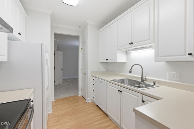116 Northbrook Drive 204, Raleigh, NC 27609