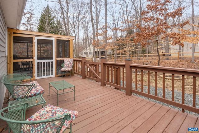 33 COLONIAL RD, Palmyra, VA 22963