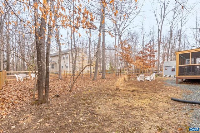 33 COLONIAL RD, Palmyra, VA 22963