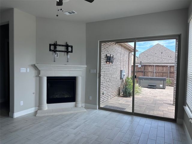 2200 7th Avenue, Flower Mound, TX 75028