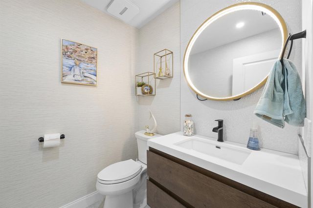 17235 Bay Street, Jupiter, FL 33477
