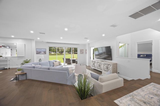 17235 Bay Street, Jupiter, FL 33477
