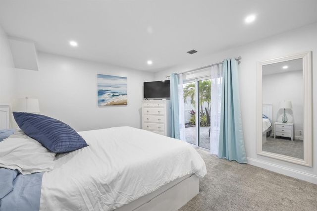 17235 Bay Street, Jupiter, FL 33477