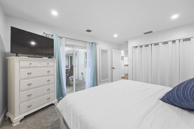 17235 Bay Street, Jupiter, FL 33477
