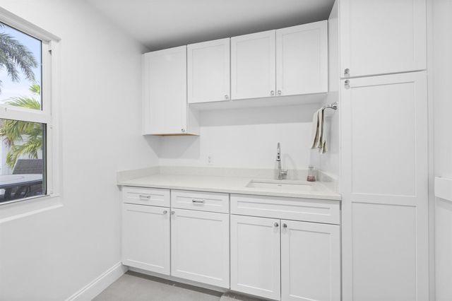 17235 Bay Street, Jupiter, FL 33477