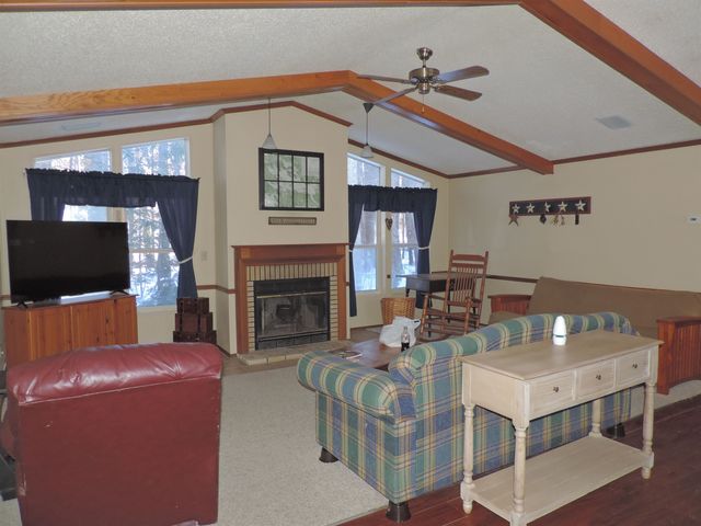 9 Westbury Road, Meredith, NH 03253