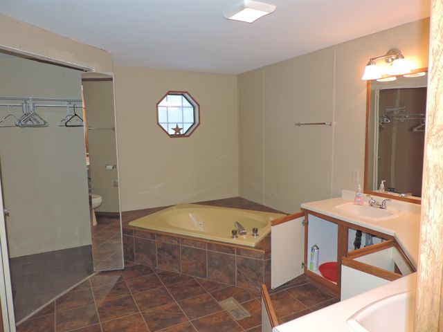 9 Westbury Road, Meredith, NH 03253