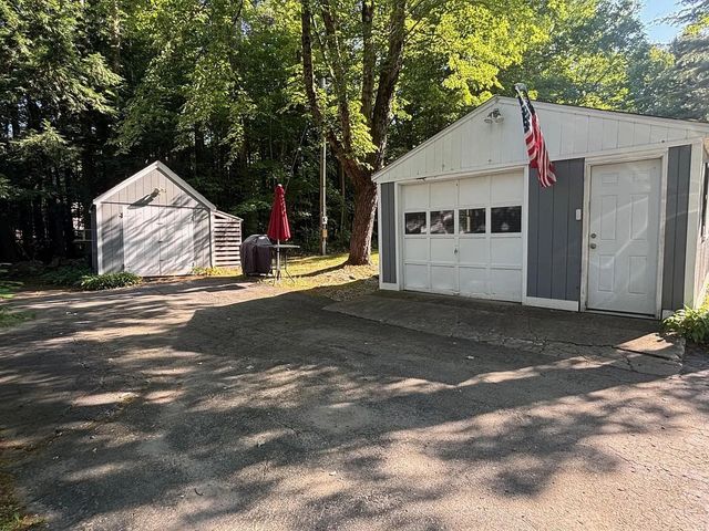 9 Westbury Road, Meredith, NH 03253