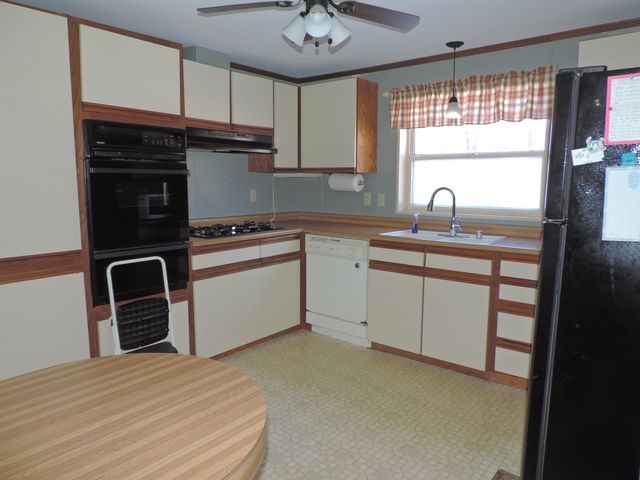 9 Westbury Road, Meredith, NH 03253