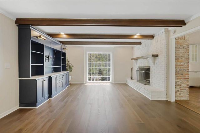 4 Stonehaven Drive, Signal Mountain, TN 37377