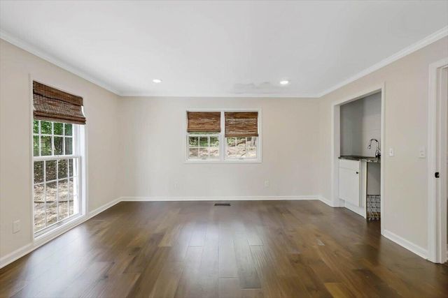 4 Stonehaven Drive, Signal Mountain, TN 37377