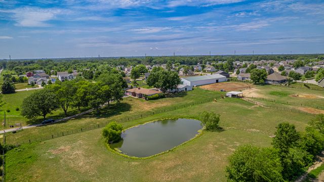 231 W 500 N, Valparaiso, IN 46385