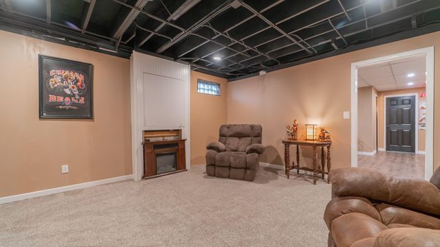 231 W 500 N, Valparaiso, IN 46385