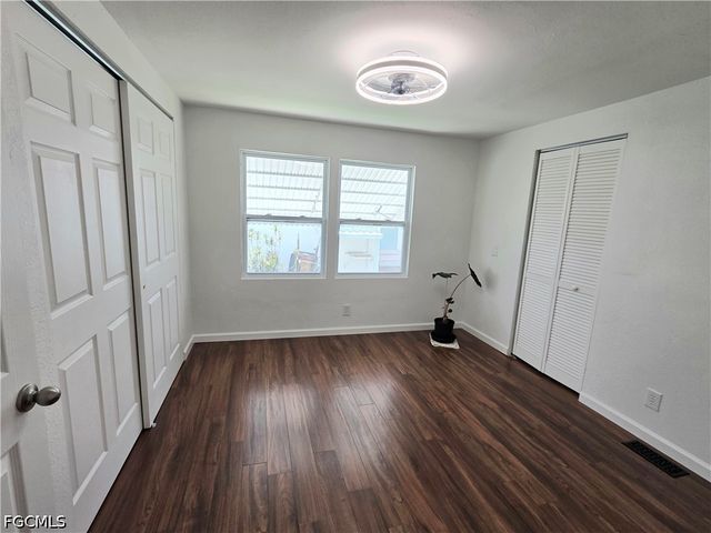 556 Freedom ST, North Fort Myers, FL 33917