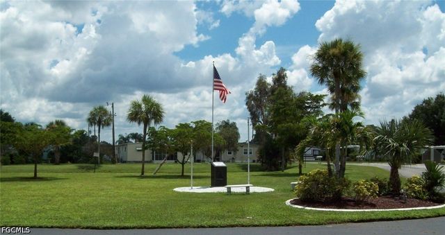 556 Freedom ST, North Fort Myers, FL 33917
