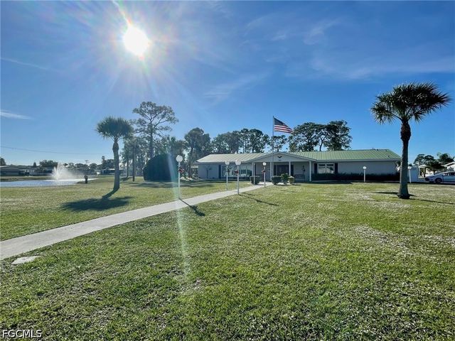 556 Freedom ST, North Fort Myers, FL 33917